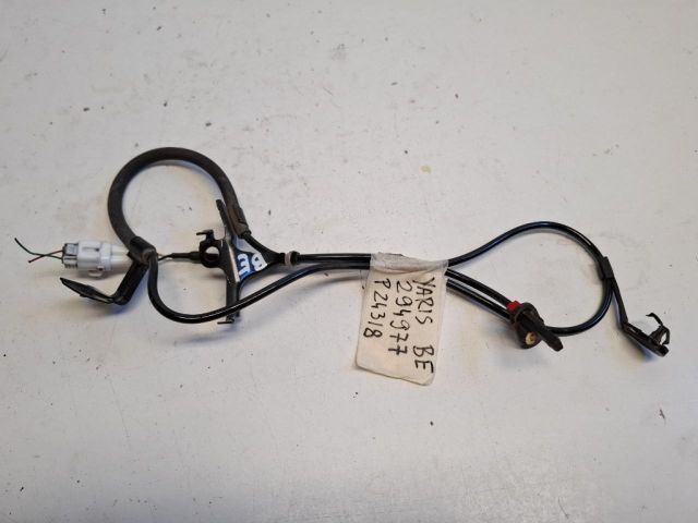 bontott TOYOTA YARIS Bal első ABS Jeladó