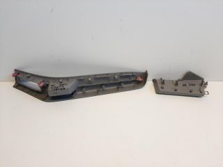 bontott TOYOTA YARIS Bal első Ajtó Kárpit Könyöklő