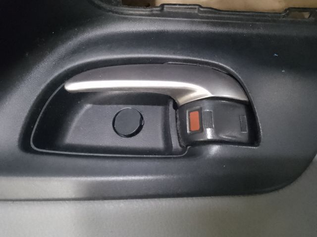 bontott TOYOTA YARIS Bal első Ajtó Kárpit