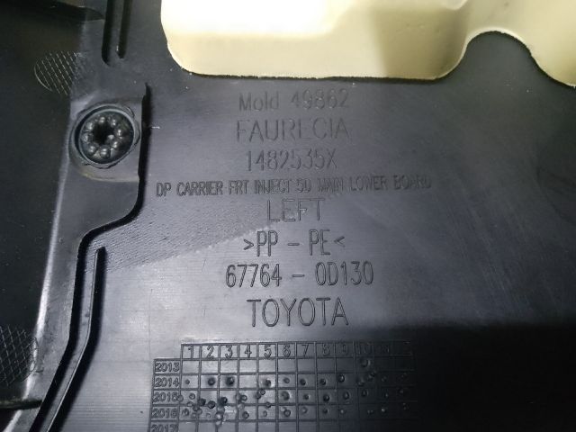 bontott TOYOTA YARIS Bal első Ajtó Kárpit