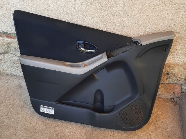 bontott TOYOTA YARIS Bal első Ajtó Kárpit