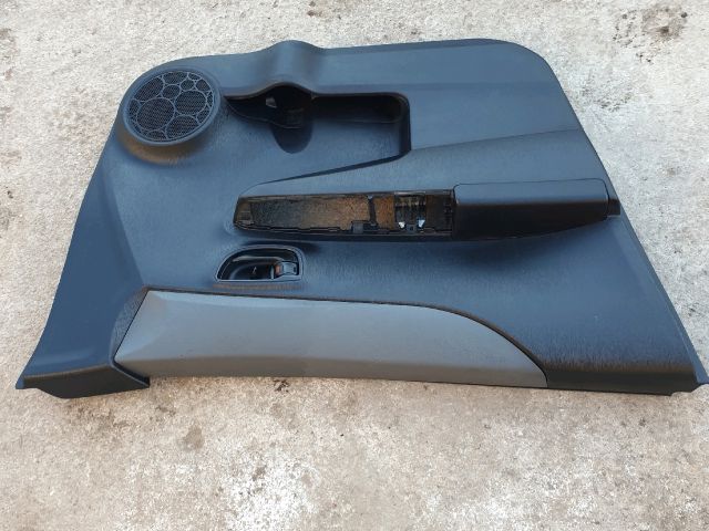 bontott TOYOTA YARIS Bal első Ajtó Kárpit