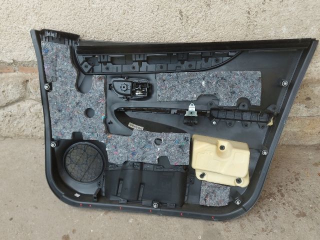 bontott TOYOTA YARIS Bal első Ajtó Kárpit