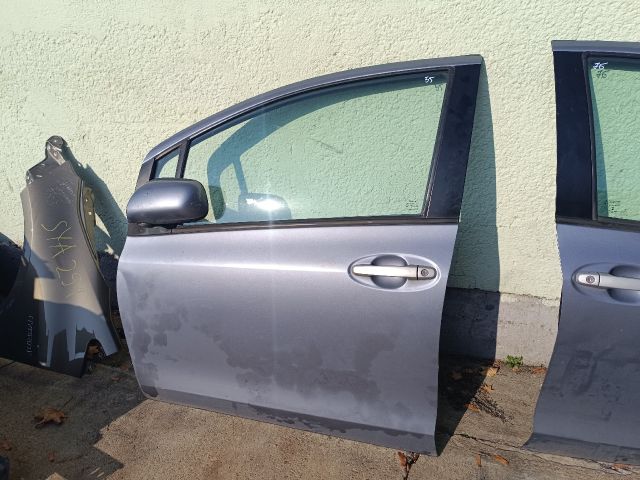 bontott TOYOTA YARIS Bal első Ajtó (Részeivel)