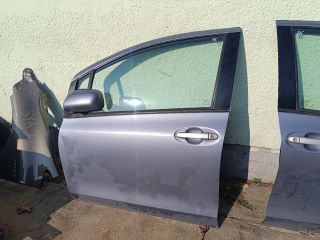 bontott TOYOTA YARIS Bal első Ajtó (Részeivel)