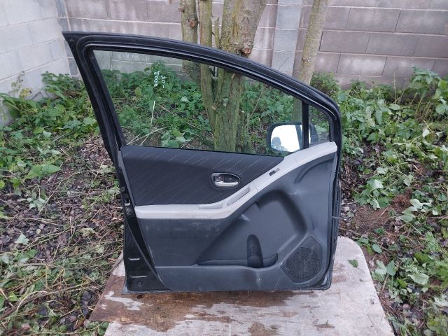 bontott TOYOTA YARIS Bal első Ajtó (Részeivel)