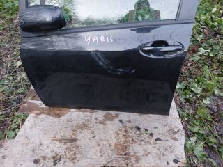 bontott TOYOTA YARIS Bal első Ajtó (Részeivel)