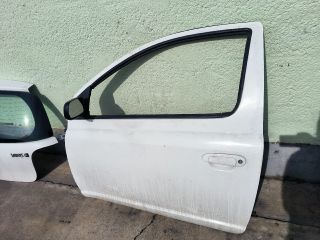 bontott TOYOTA YARIS Bal első Ajtó (Üres lemez)
