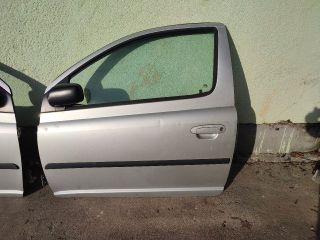 bontott TOYOTA YARIS Bal első Ajtó (Üres lemez)