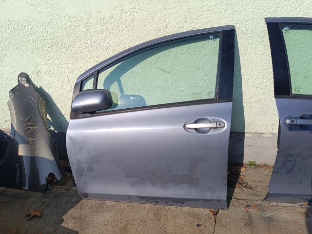 bontott TOYOTA YARIS Bal első Ajtó (Üres lemez)