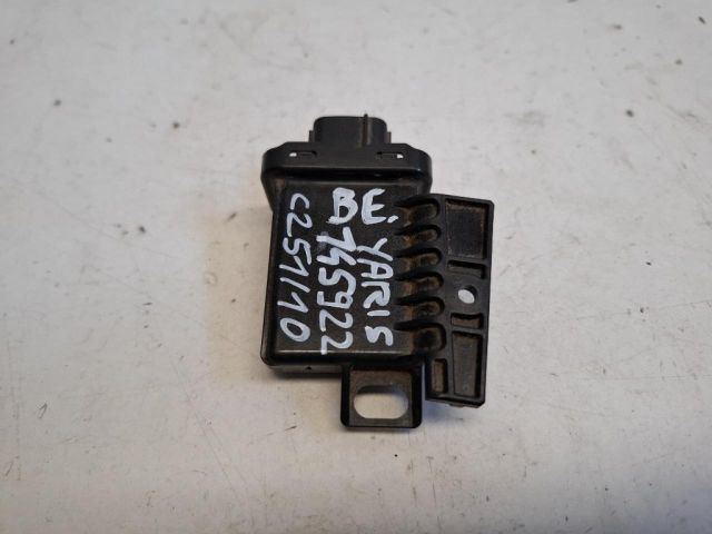 bontott TOYOTA YARIS Bal első Ajtó Vezérlőegység