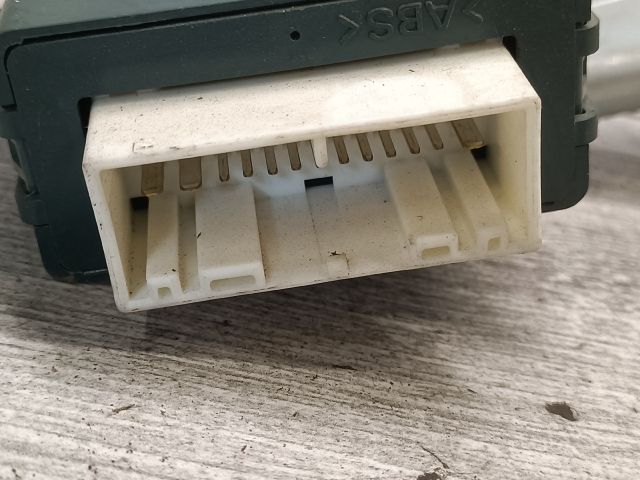 bontott TOYOTA YARIS Bal első Ajtó Vezérlőegység