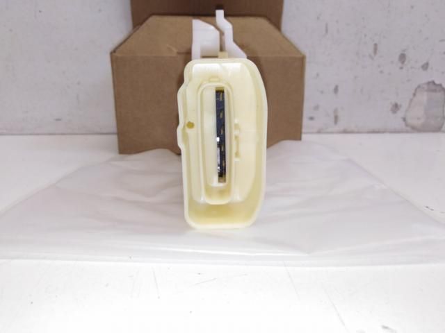 bontott TOYOTA YARIS Bal első Ajtózár Motor