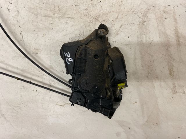 bontott TOYOTA YARIS Bal első Ajtózár