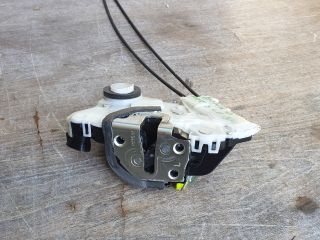 bontott TOYOTA YARIS Bal első Ajtózár