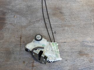 bontott TOYOTA YARIS Bal első Ajtózár