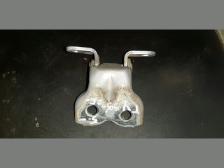 bontott TOYOTA YARIS Bal első Alsó Zsanér