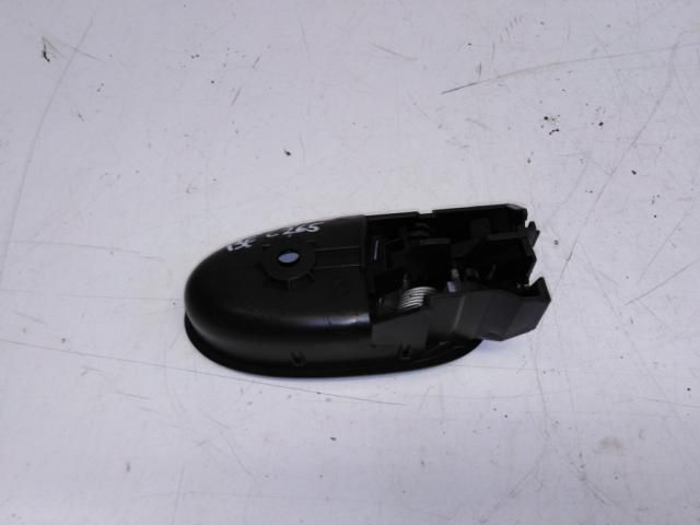 bontott TOYOTA YARIS Bal első Belső Kilincs