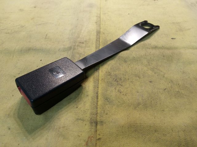 bontott TOYOTA YARIS Bal első Biztonsági Öv Csat