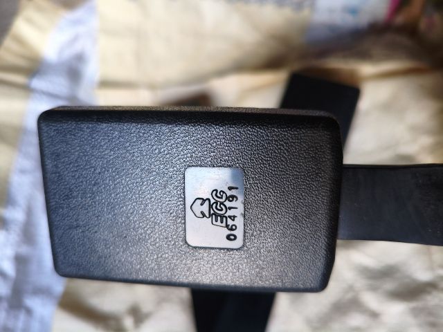 bontott TOYOTA YARIS Bal első Biztonsági Öv Csat