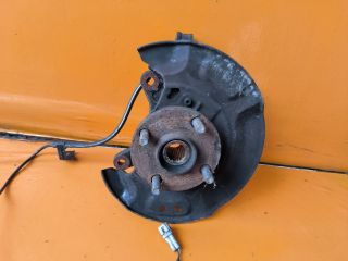 bontott TOYOTA YARIS Bal első Csonkállvány Kerékaggyal