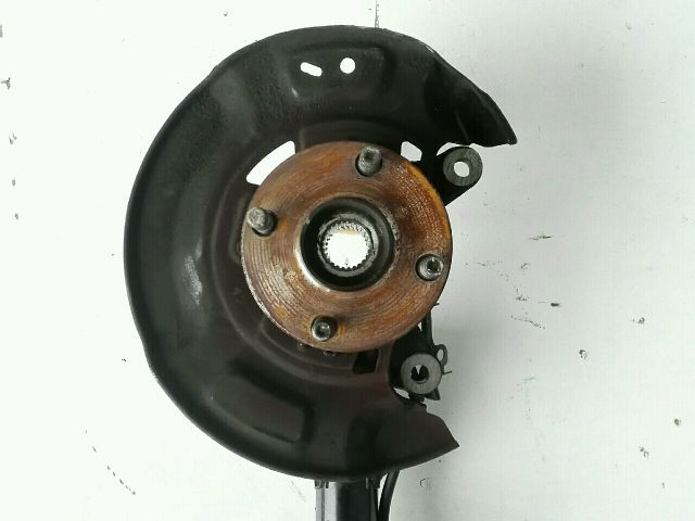 bontott TOYOTA YARIS Bal első Csonkállvány Kerékaggyal