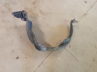 bontott TOYOTA YARIS Bal első Első Dobbetét (Kerékjárati, Műanyag)