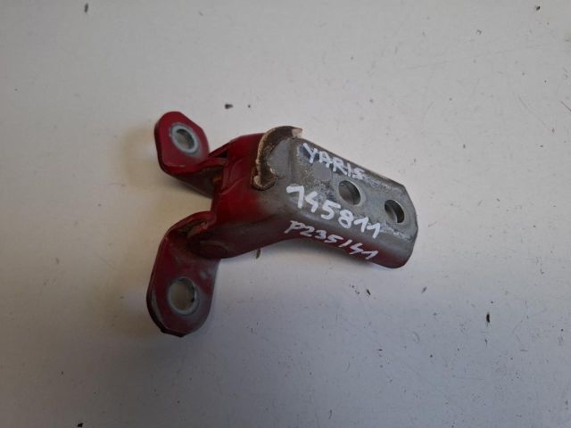 bontott TOYOTA YARIS Bal első Felső Zsanér