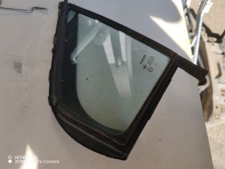 bontott TOYOTA YARIS Bal első Fixüveg (Ajtóban)