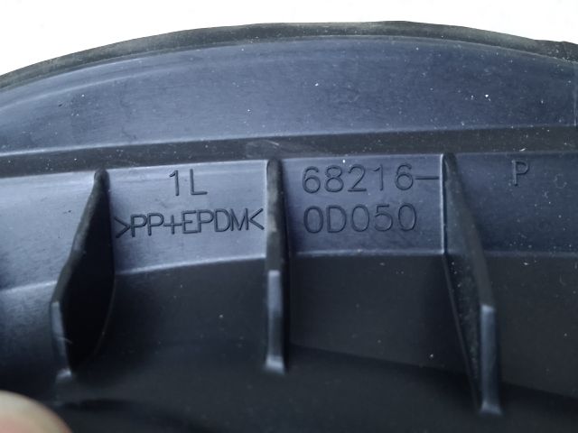 bontott TOYOTA YARIS Bal első Fixüveg (Ajtóban)