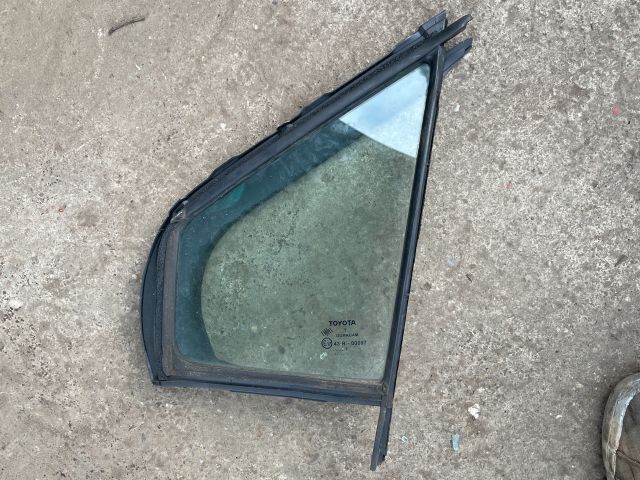 bontott TOYOTA YARIS Bal első Fixüveg (Ajtóban)