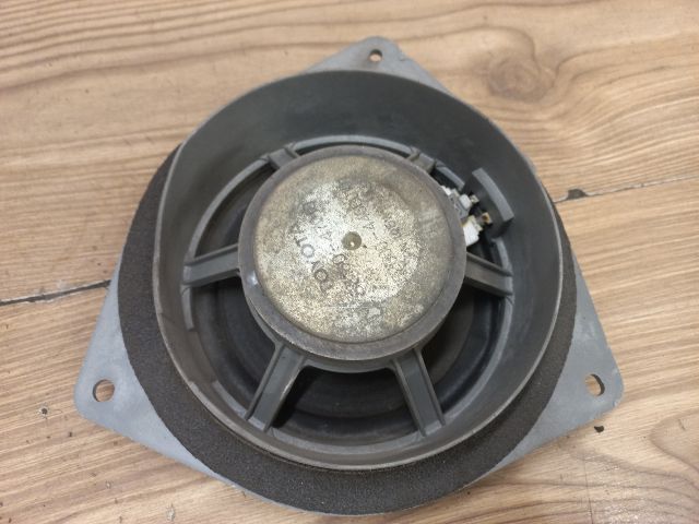 bontott TOYOTA YARIS Bal első Hangszóró