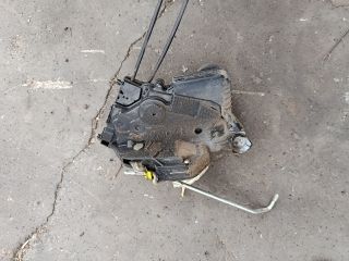 bontott TOYOTA YARIS Bal első Központizár Motor