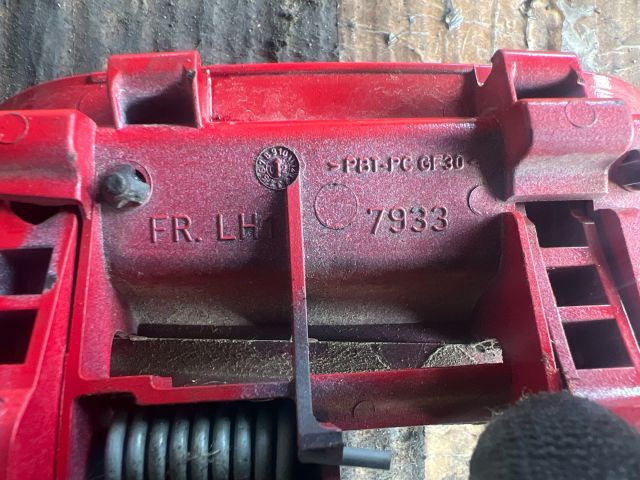 bontott TOYOTA YARIS Bal első Külső Kilincs