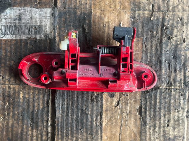 bontott TOYOTA YARIS Bal első Külső Kilincs