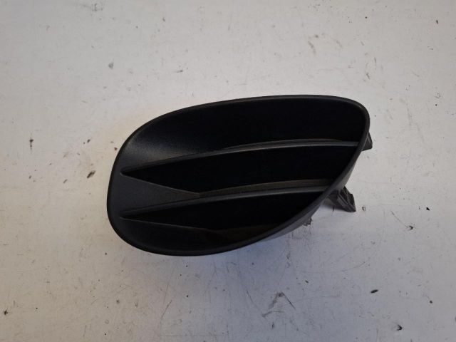 bontott TOYOTA YARIS Bal első Lökhárító Vakborítás