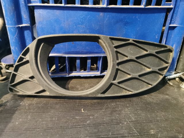 bontott TOYOTA YARIS Bal első Lökhárító Vakborítás