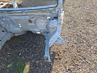 bontott TOYOTA YARIS Bal első Negyed Karosszéria Csomag