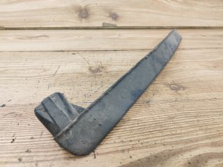 bontott TOYOTA YARIS Bal első Oldal Lökhárító Tartó (Műanyag)