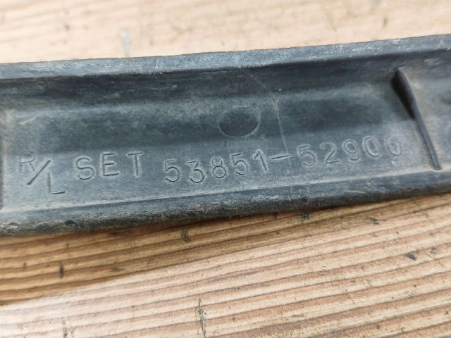 bontott TOYOTA YARIS Bal első Oldal Lökhárító Tartó (Műanyag)