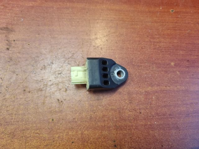 bontott TOYOTA YARIS Bal első Oldal Ütközés Érzékelő