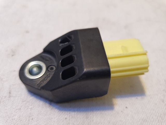 bontott TOYOTA YARIS Bal első Oldal Ütközés Érzékelő