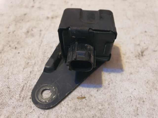 bontott TOYOTA YARIS Bal első Oldal Ütközés Érzékelő