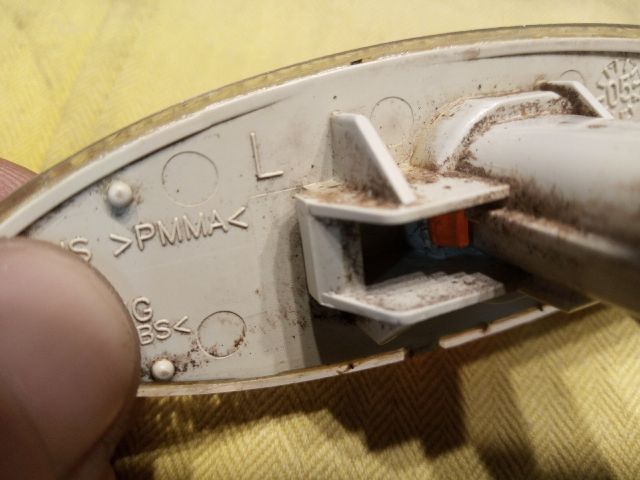 bontott TOYOTA YARIS Bal első Sárvédő Irányjelző