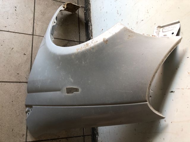 bontott TOYOTA YARIS Bal első Sárvédő