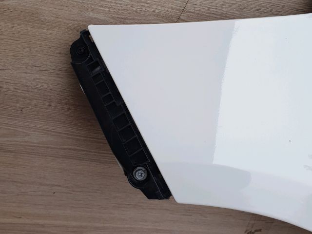 bontott TOYOTA YARIS Bal első Sárvédő