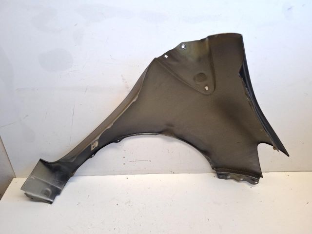 bontott TOYOTA YARIS Bal első Sárvédő