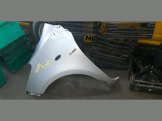 bontott TOYOTA YARIS Bal első Sárvédő