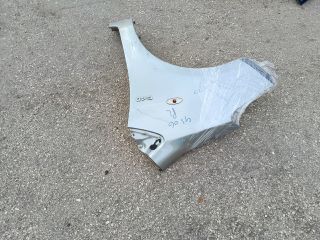 bontott TOYOTA YARIS Bal első Sárvédő