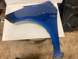 bontott TOYOTA YARIS Bal első Sárvédő